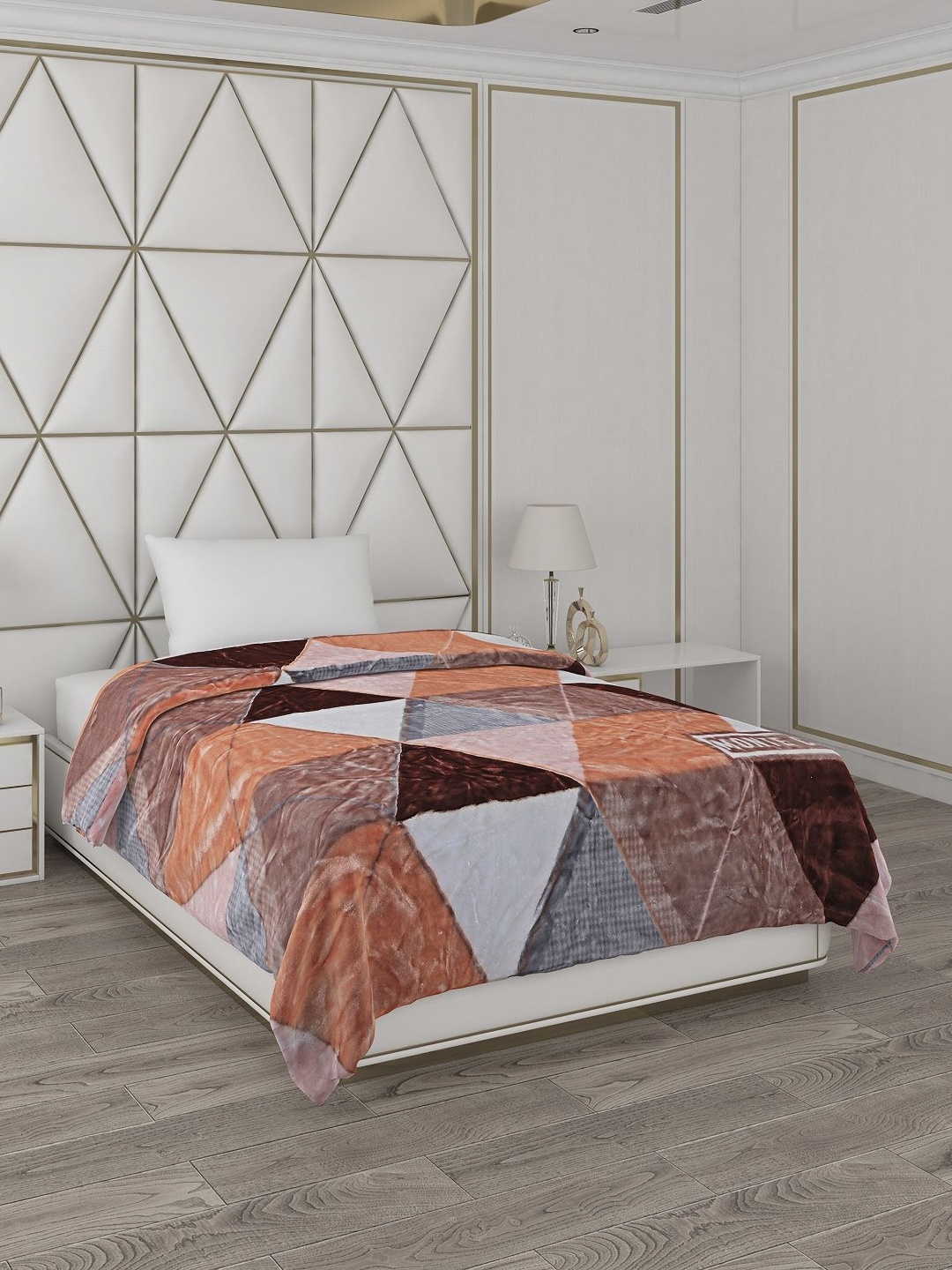 

Monte Carlo White & Brown Abstract Printed Mild Winter 553 GSM Single Bed Blanket