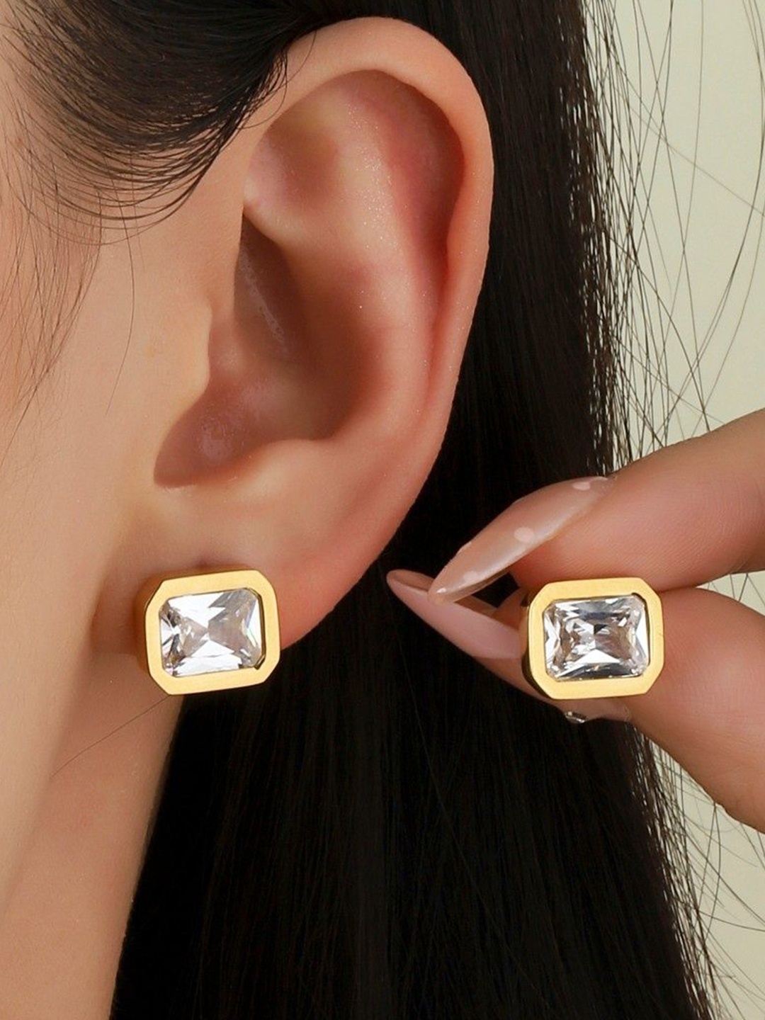 

SALTY Gleeful Crystal Artificial Stones Stainless Steel Studs, Gold