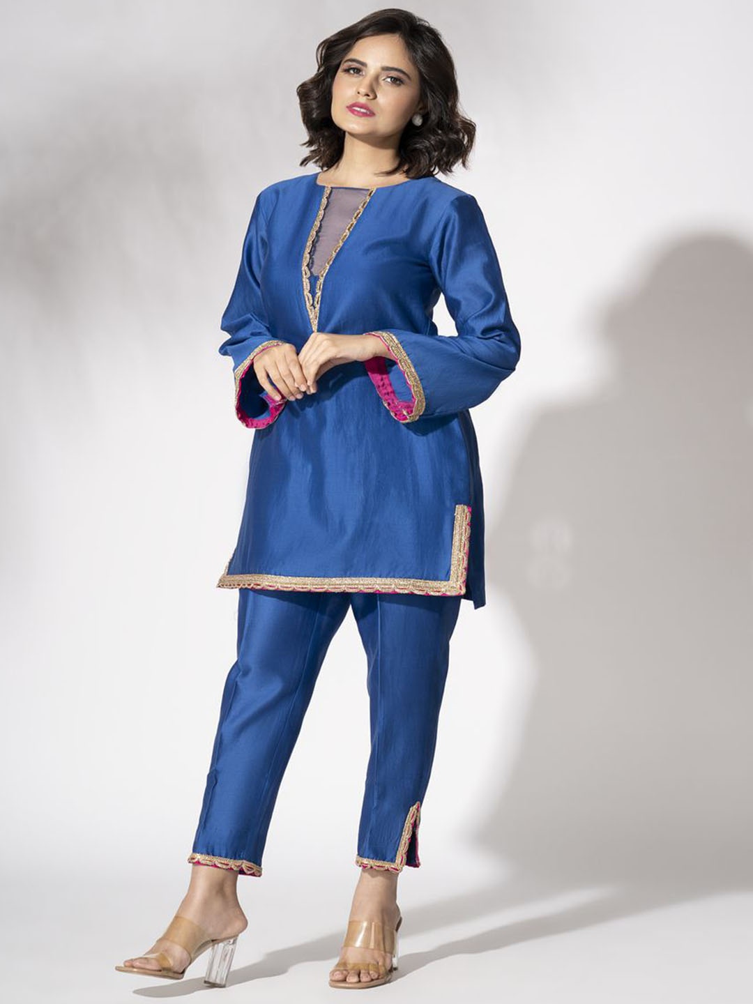 

The Aarya Gotta Patti Straight Kurti With Trousers & Dupatta, Blue