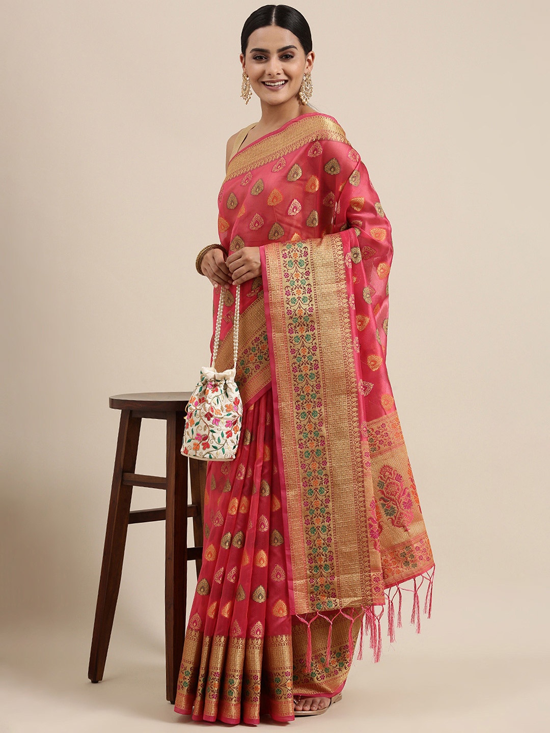 

AWRIYA Ethnic Motifs Zari Silk Cotton Chanderi Saree, Pink