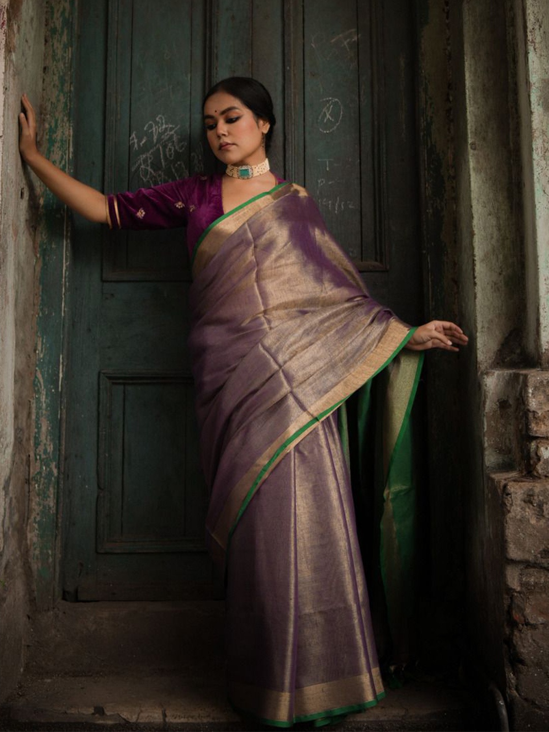 

Apaapi Threads of glory Colourblocked Zari Tissue Saree, Purple