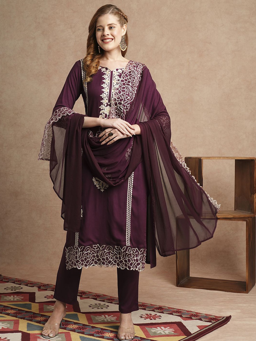 

GoSriKi Floral Embroidered Thread Work Straight Kurta With Trousers & Dupatta, Maroon