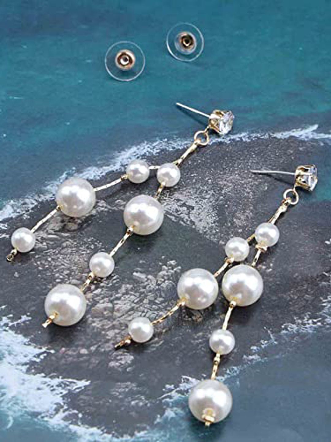 

VAGHBHATT Classic Drop Earrings, White