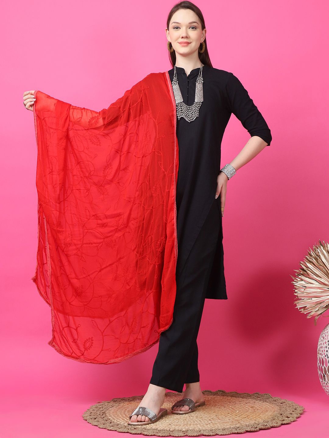 

LOOM LEGACY Ethnic Motifs Embroidered Dupatta, Red