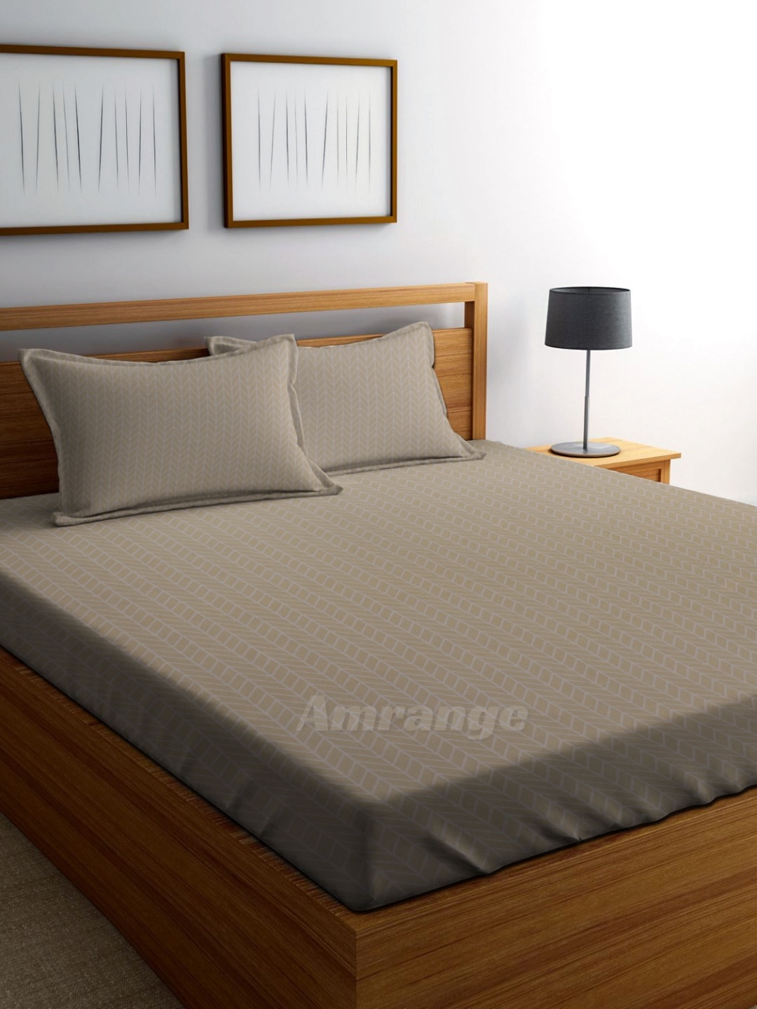 

AMRANGE Brown Geometric 250 TC King Bedsheet with 2 Pillow Covers