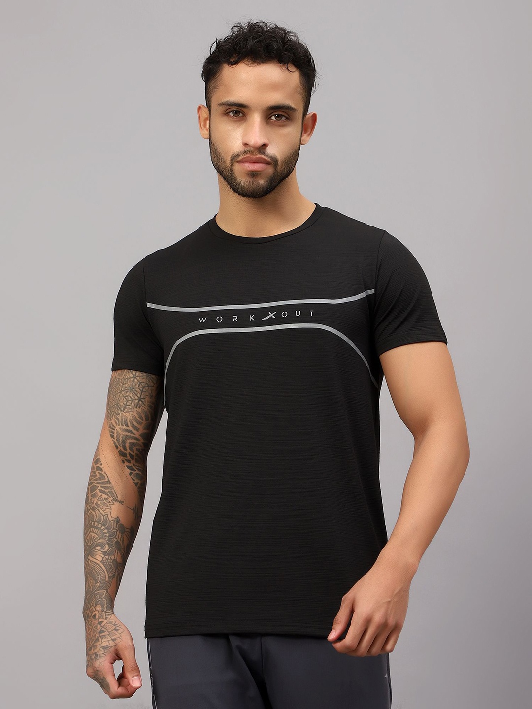 

VECTOR X Men Typography Printed Round Neck T-Shirt, Black