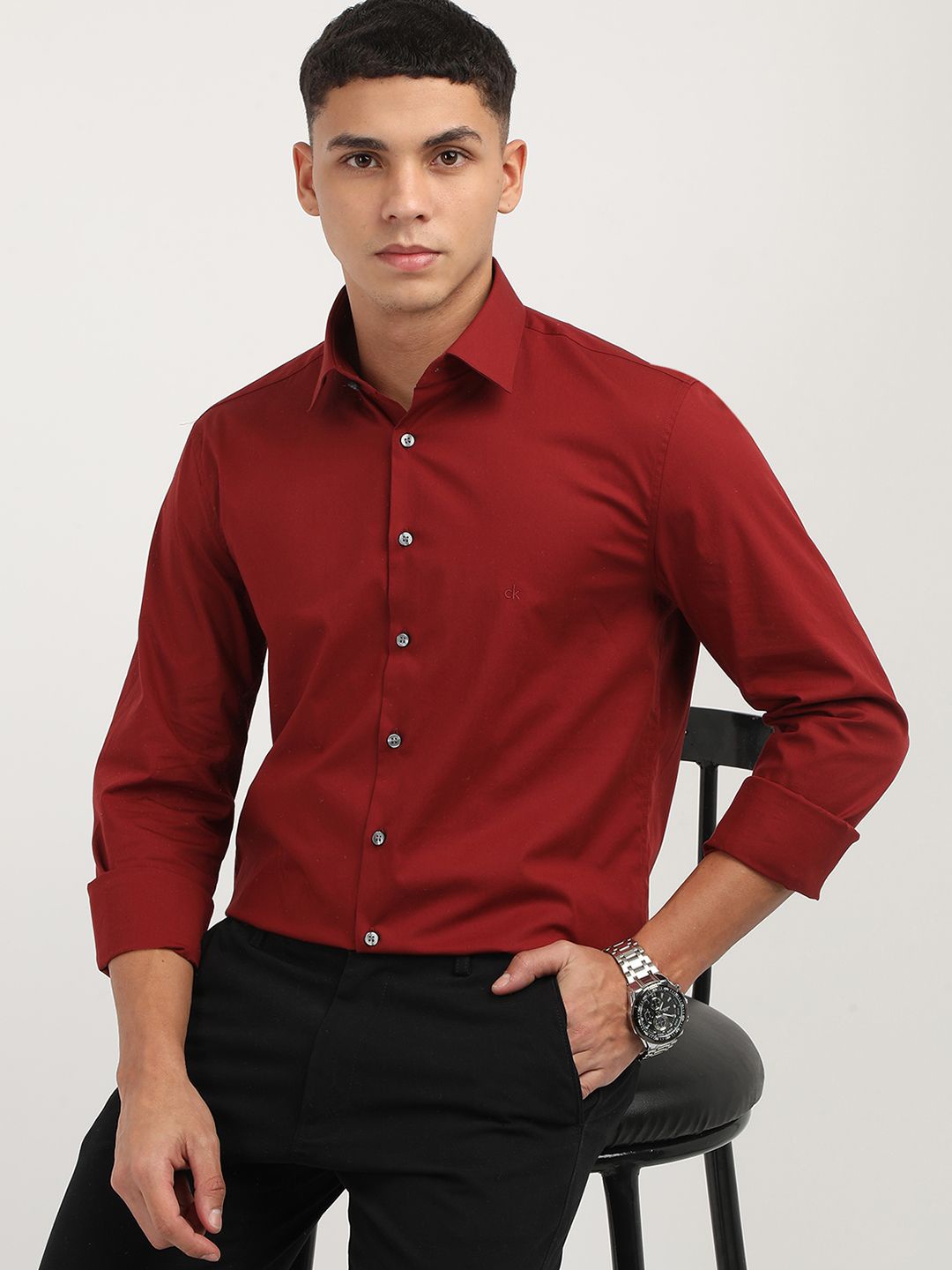 

Calvin Klein Jeans Men Slim Fit Opaque Casual Shirt, Red