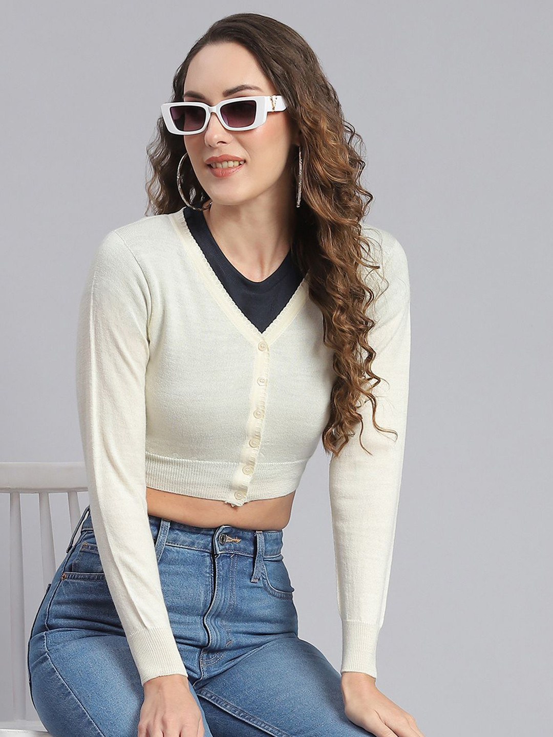

Monte Carlo Women Woollen Crop Cardigan, Off white