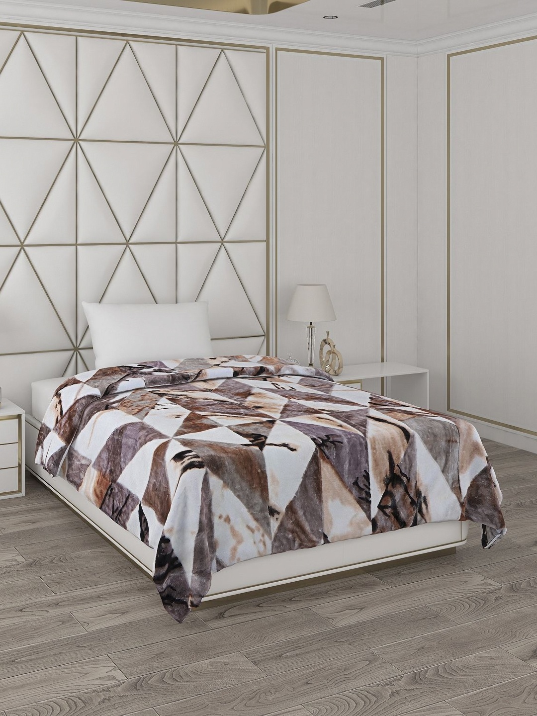 

Monte Carlo White & Brown Abstract Printed Mild Winter 550 GSM Single Bed Blanket