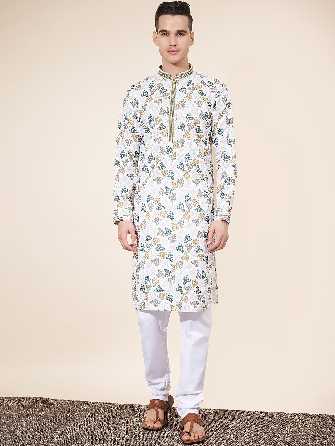 

BERISTON Floral Digital Printed Thread Work Pure Cotton Straight Kurta with Trousers, White