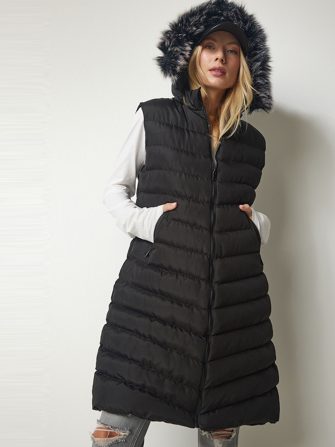

Happiness istanbul Women Longline Puffer Jacket, Black