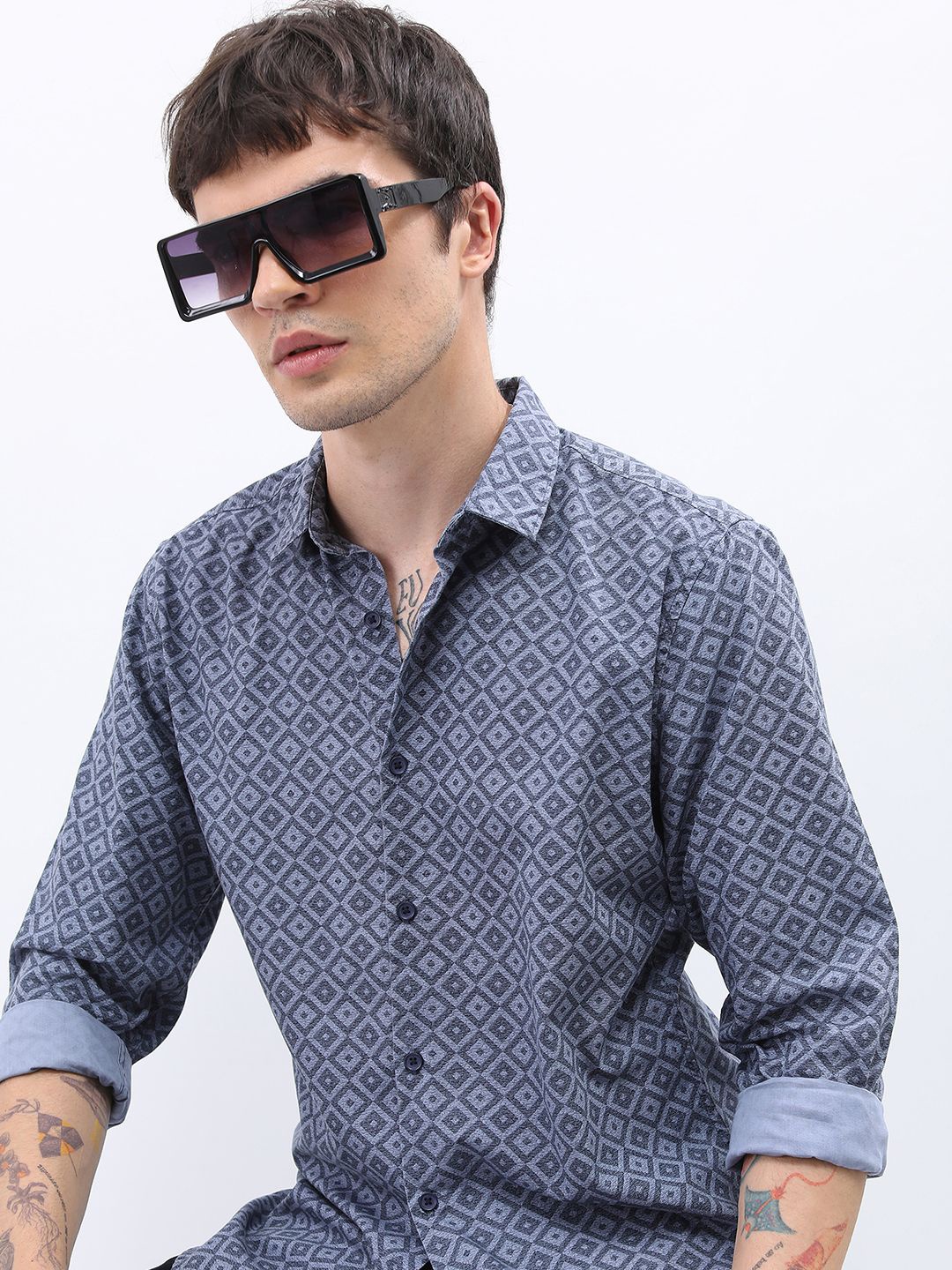 

HIGHLANDER Men Slim Fit Floral Opaque Printed Casual Shirt, Grey