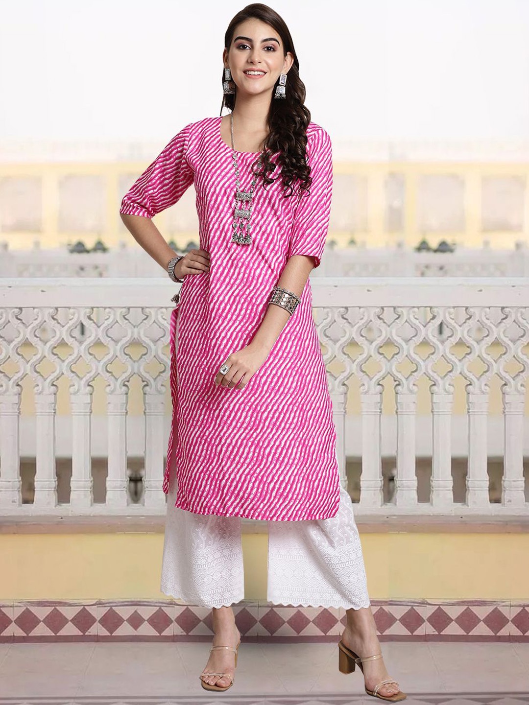 

7Threads Leheriya Printed Round Neck Crepe Straight Kurta, Pink