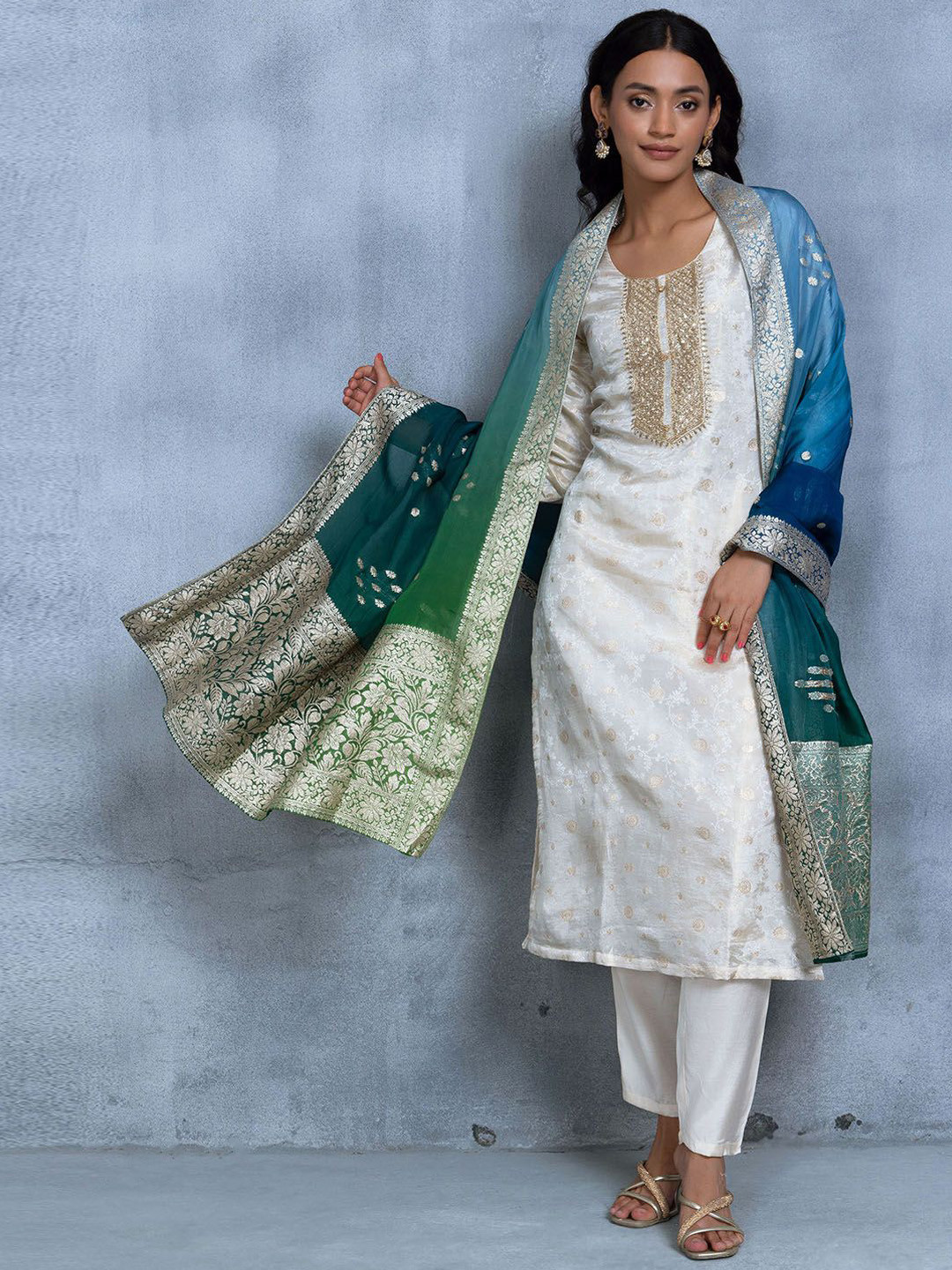 

Rang by Indya Women Ethnic Motifs Yoke Design Regular Thread Work Kurta with Trousers & With Dupatta, White