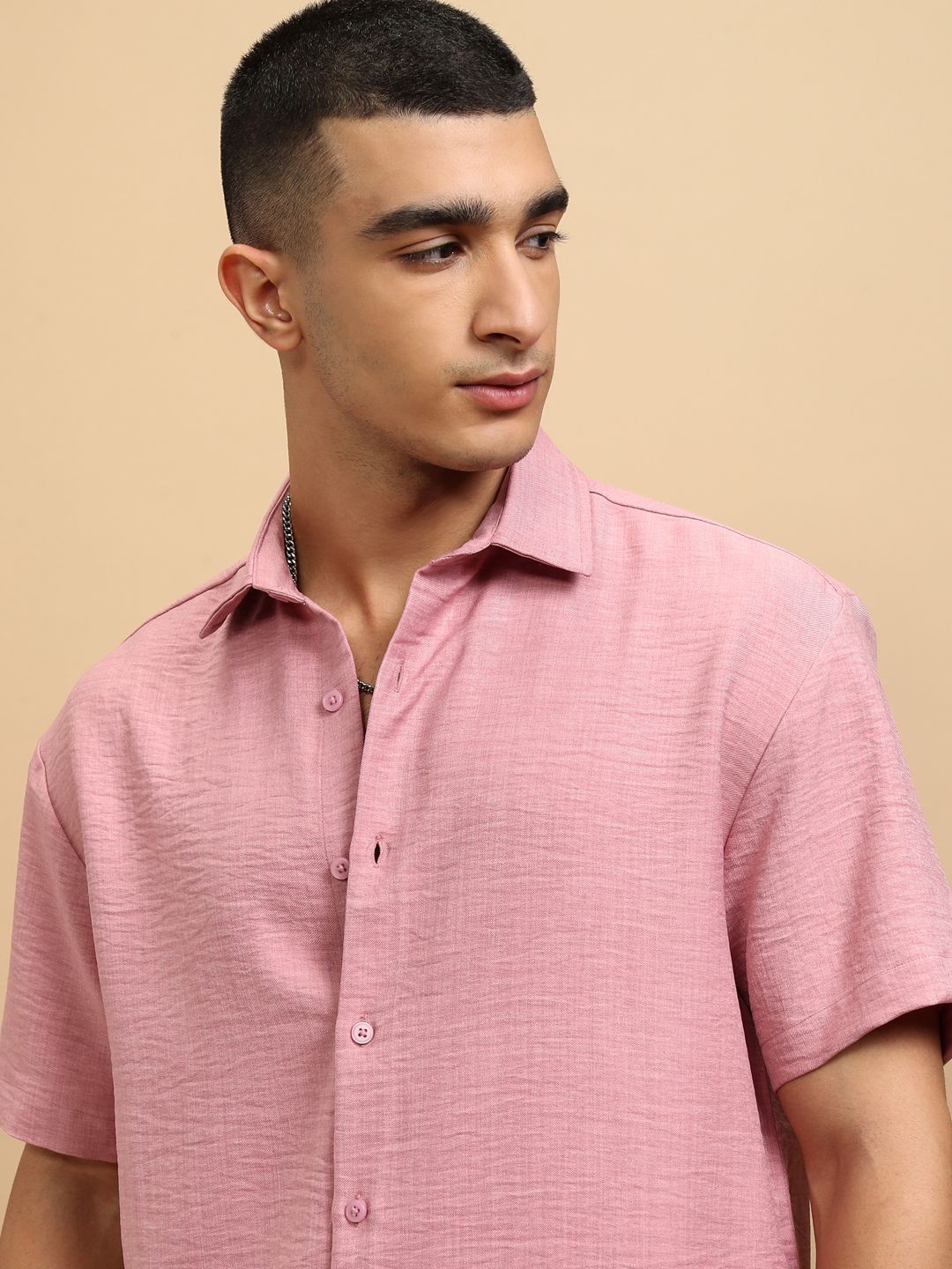 

Highlander Men Solid Melange Relaxed Shirt, Pink