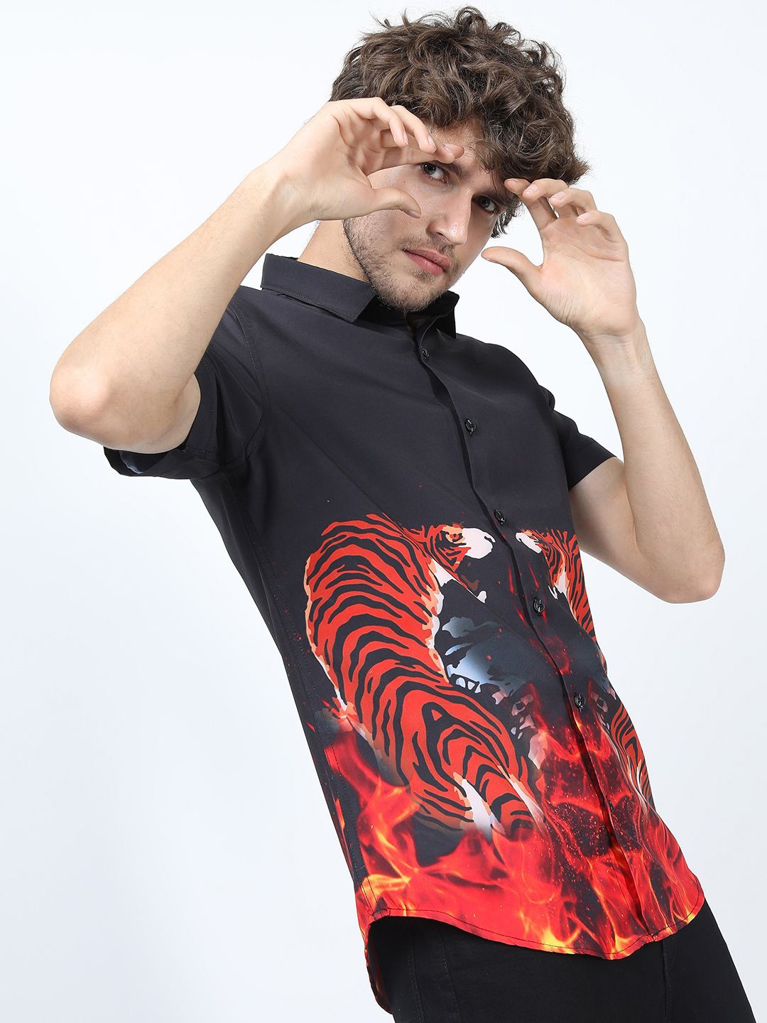 

HIGHLANDER Men Slim Fit Opaque Printed Casual Shirt, Black