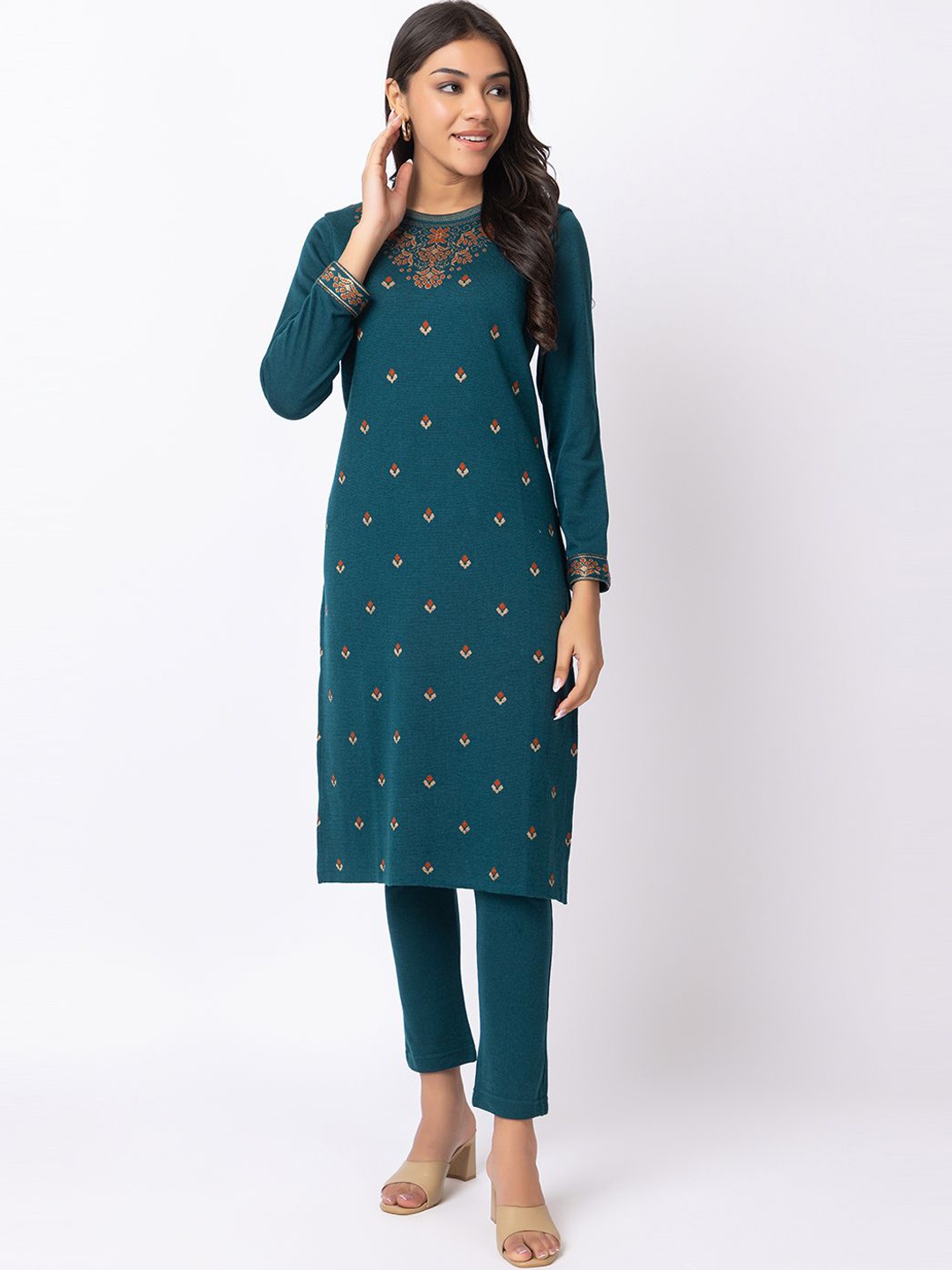 

Anouk Women Geometric Thread Work Jacquard Winter Wear Kurta, Teal