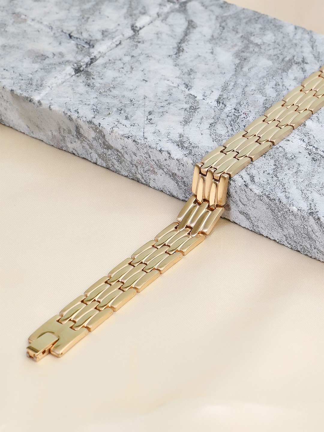 

Adwitiya Collection Men Brass Handcrafted Gold-Plated Link Bracelet