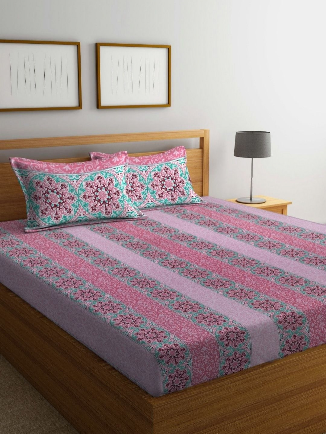 

BOMBAY DYEING Blumen Pink & Green Floral 104 TC Pure Cotton Queen Bedsheet Set