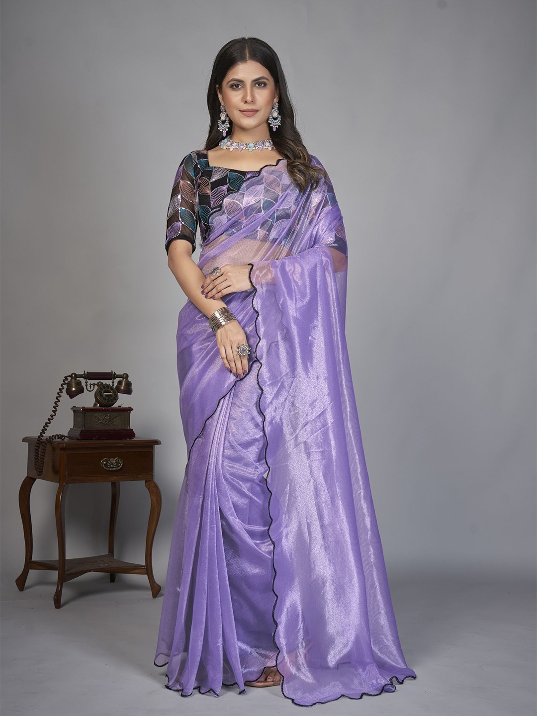 

APNISHA Embroidered Organza Saree, Lavender