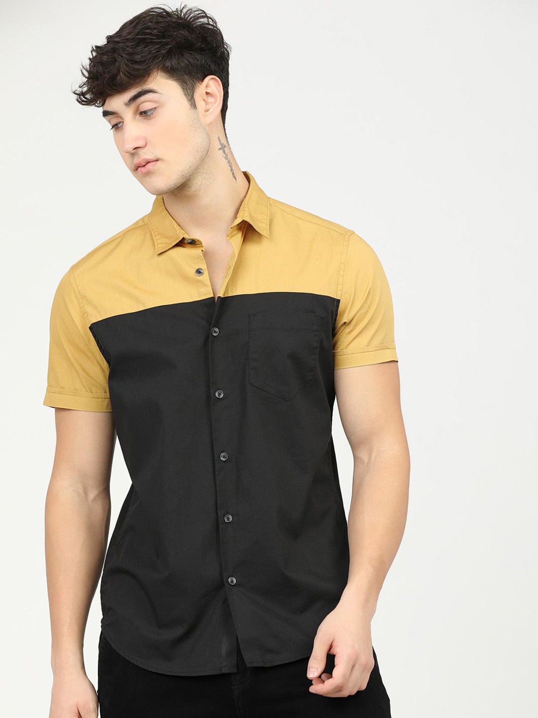 

HIGHLANDER Men Slim Fit Opaque Colourblocked Casual Shirt, Yellow