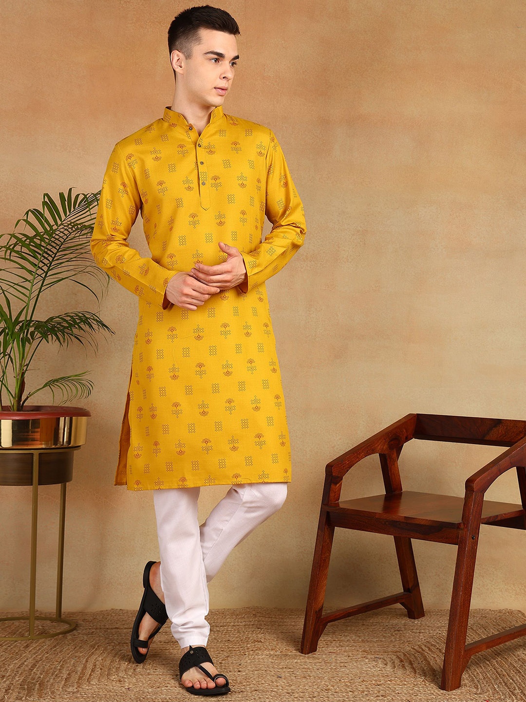

Anouk Yellow Geometric Printed Mandarin Collar Straight Kurta