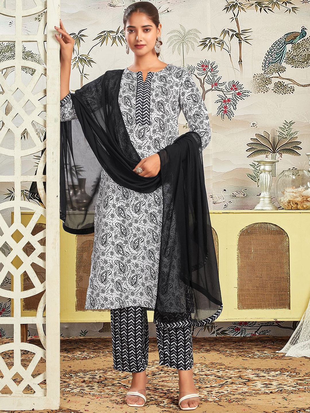 

KALINI Paisley Printed Straight Kurta with Trousers & Dupatta, Black