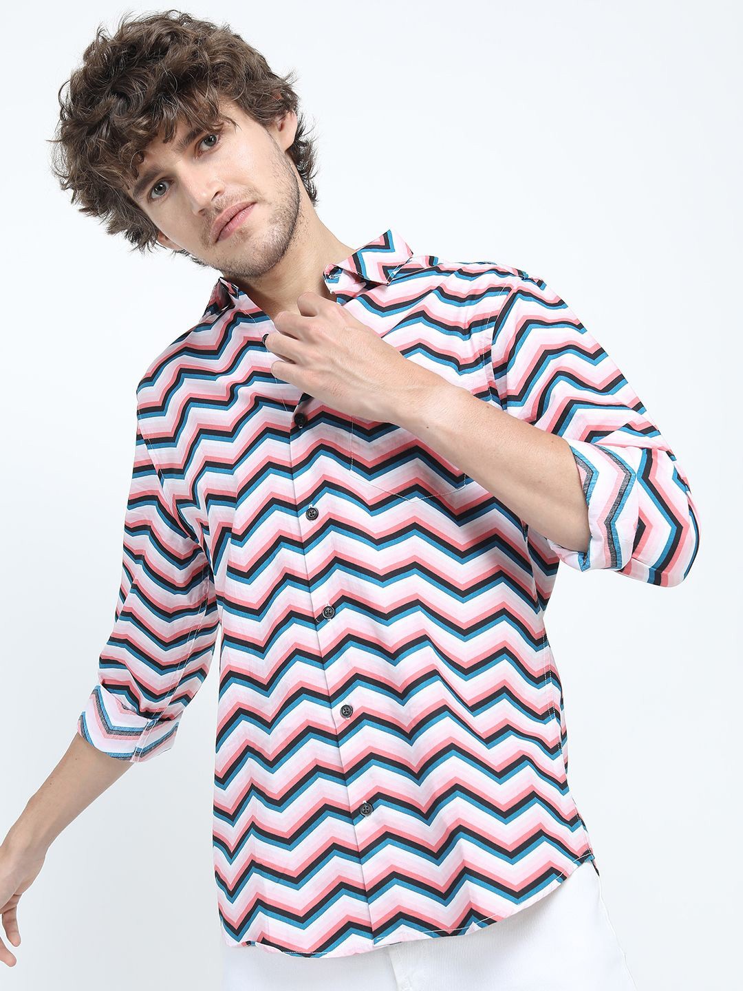 

HIGHLANDER Men Slim Fit Opaque Printed Casual Shirt, Pink