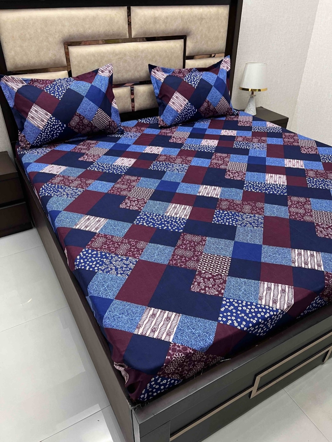 

Pure Decor White & Blue Floral 230 TC Cotton Double Queen Bedsheet With 2 Pillow Covers