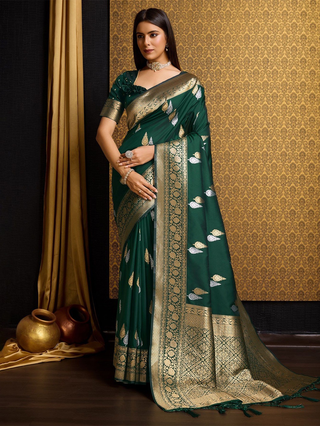 

Panchaamrit Woven Design Zari Silk Blend Banarasi Saree, Green