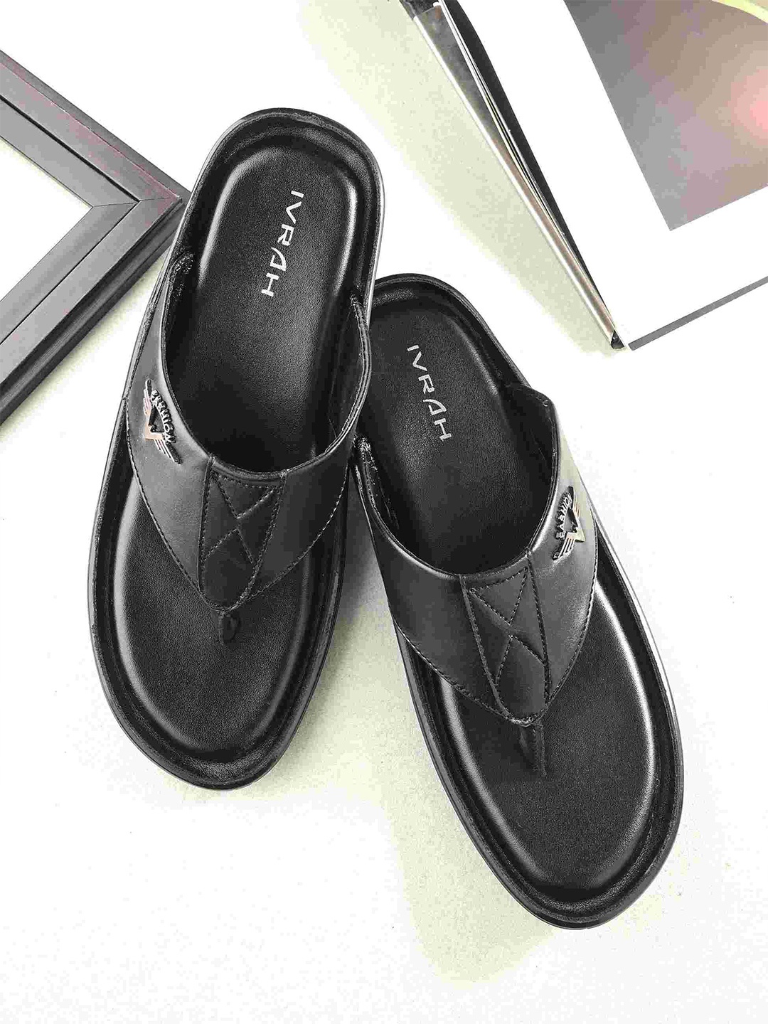 

IVRAH Men Comfort Sandals, Black