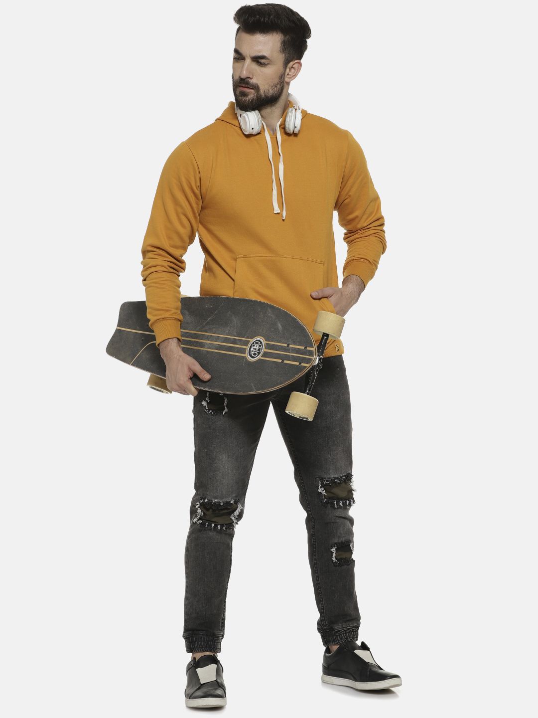 

Campus Sutra Men Sweatshirt, Mustard