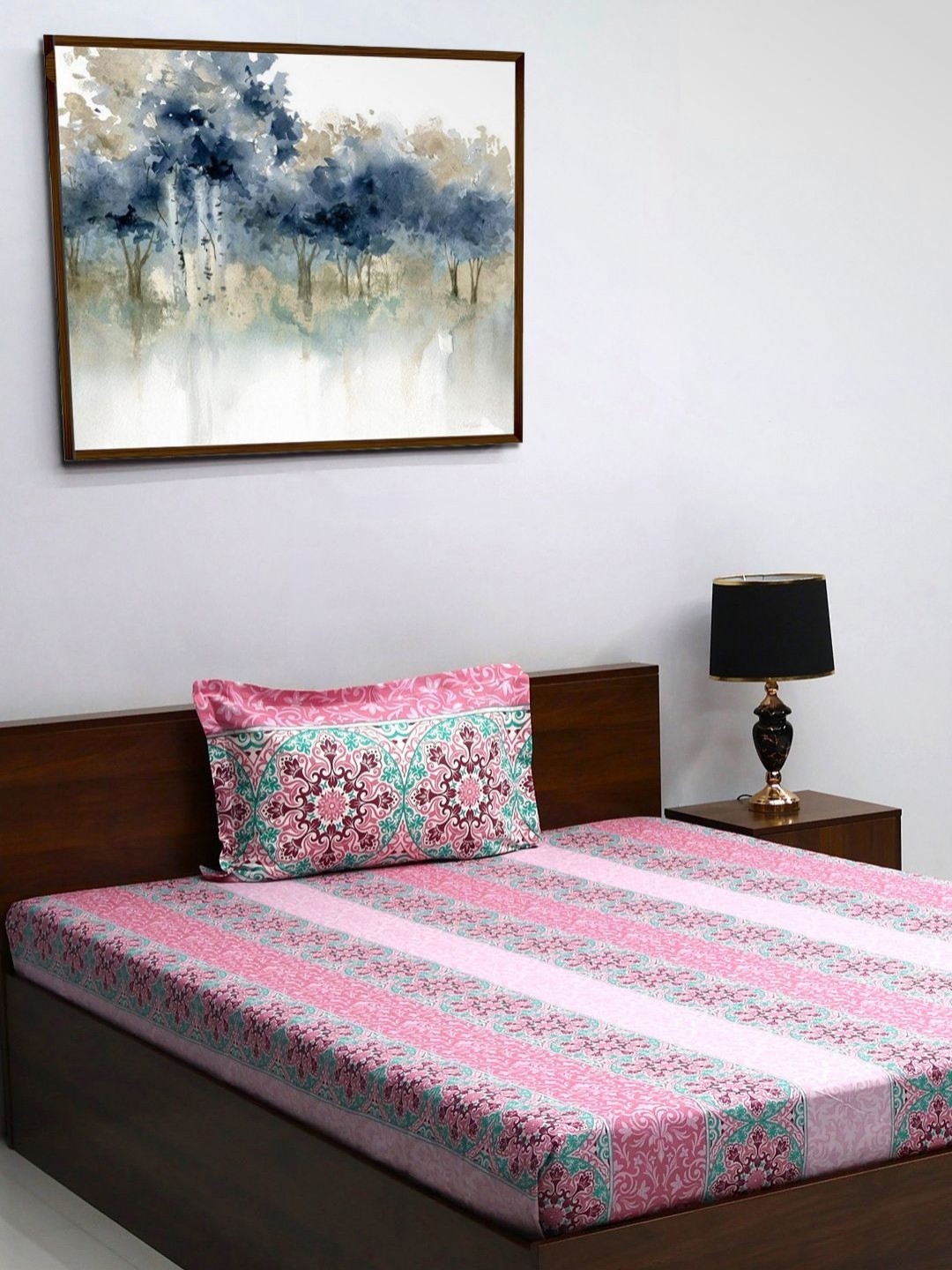 

BOMBAY DYEING Blumen Pink & White Floral 104 TC Pure Cotton Single Bedsheet Set