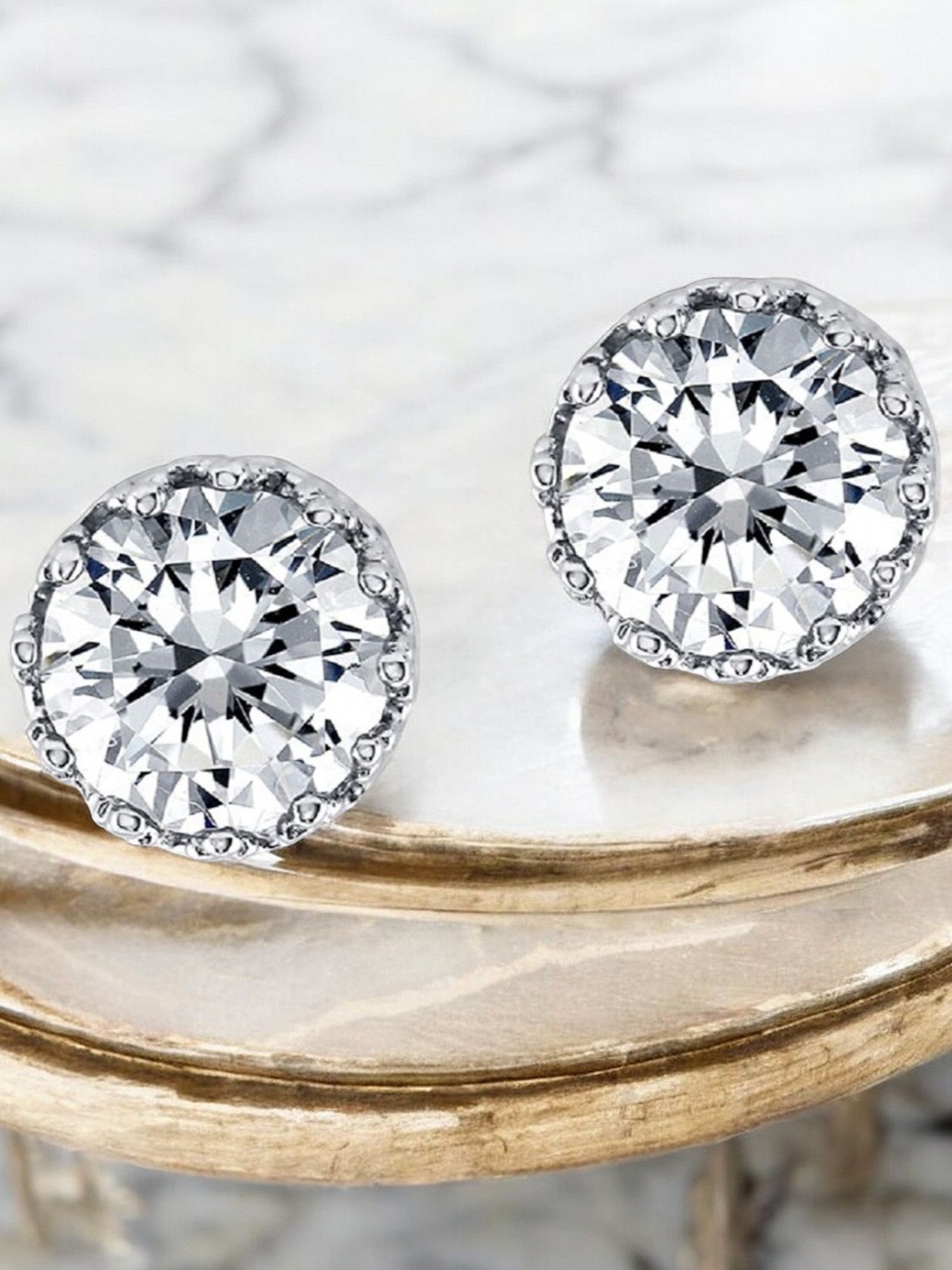 

fabula Contemporary Studs Earrings, Silver