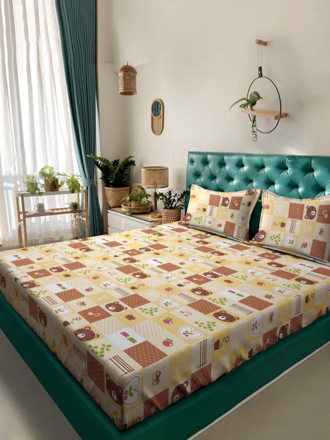 

KLOTTHE Yellow Printed 400 TC Pure Cotton Double King Bedsheet & 2 Pillow Covers