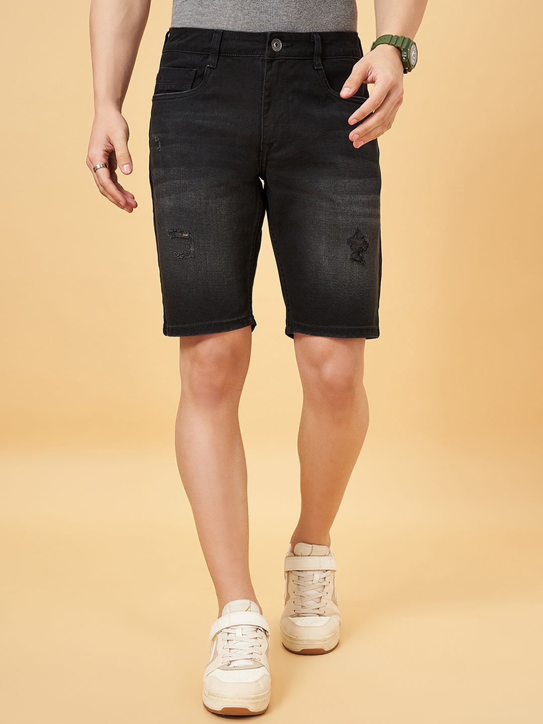 

SF JEANS by Pantaloons Men Washed Denim Shorts Technology, Black