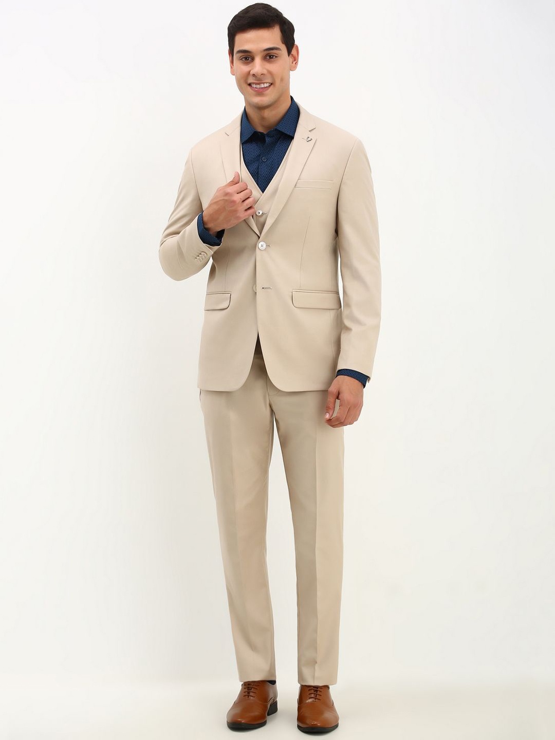 

Allen Solly Men Slim-Fit Single-Breasted Three-Piece Formal Suit, Beige