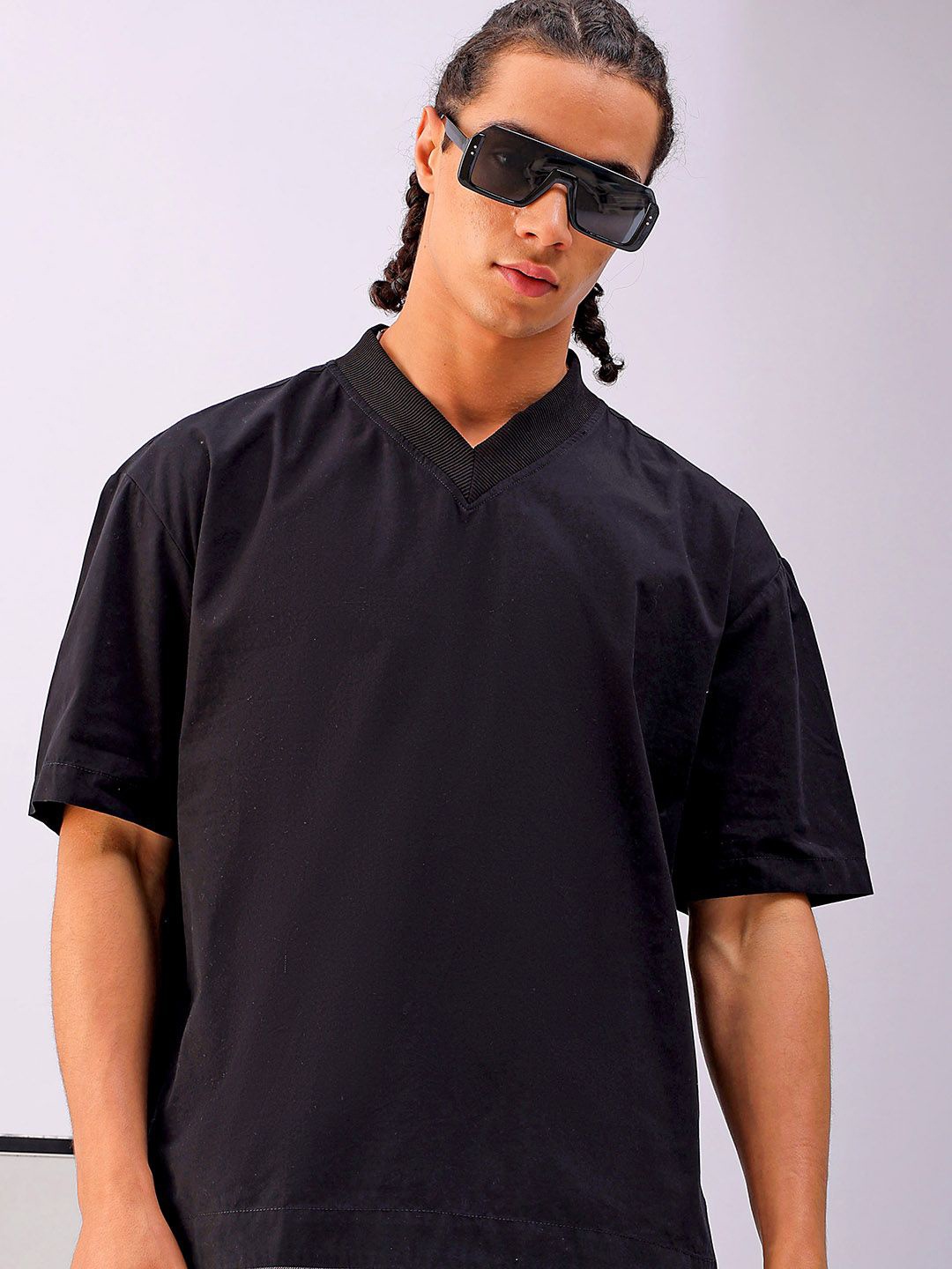 

The Indian Garage Co Men Boxy Opaque Casual Shirt, Black