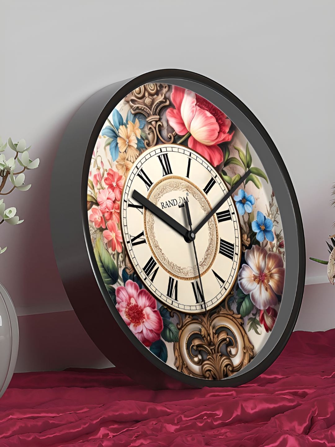 

RANDOM Printed Round Shaped Sweep Silent Movement Contemporary Wall Clock, Black