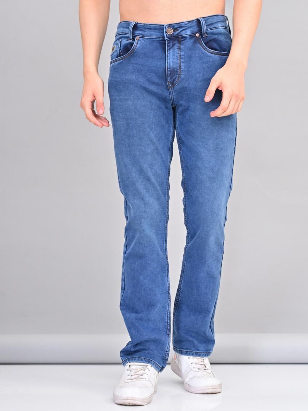 

Jean Cafe Men Jean Mid-Rise Relaxed Fit Low Distress Light Fade Jeans, Blue