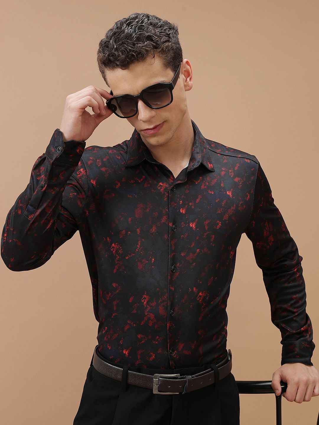 

HIGHLANDER Men Slim Fit Floral Opaque Printed Casual Shirt, Black