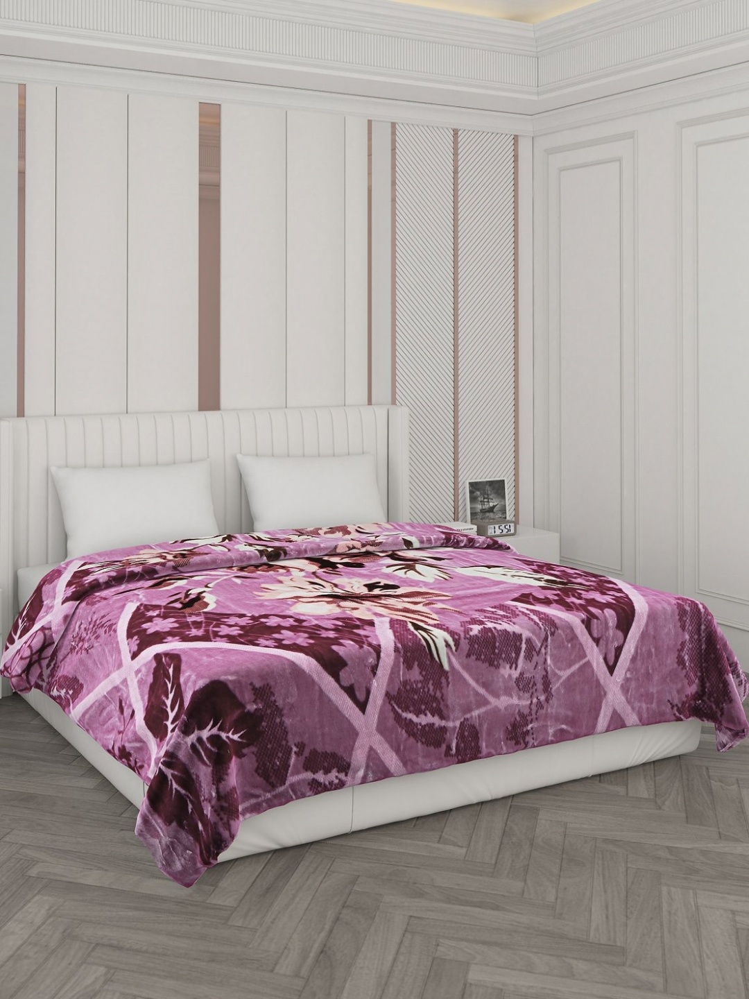 

Monte Carlo Purple & White Floral Mild Winter 850 GSM Double Bed Blanket