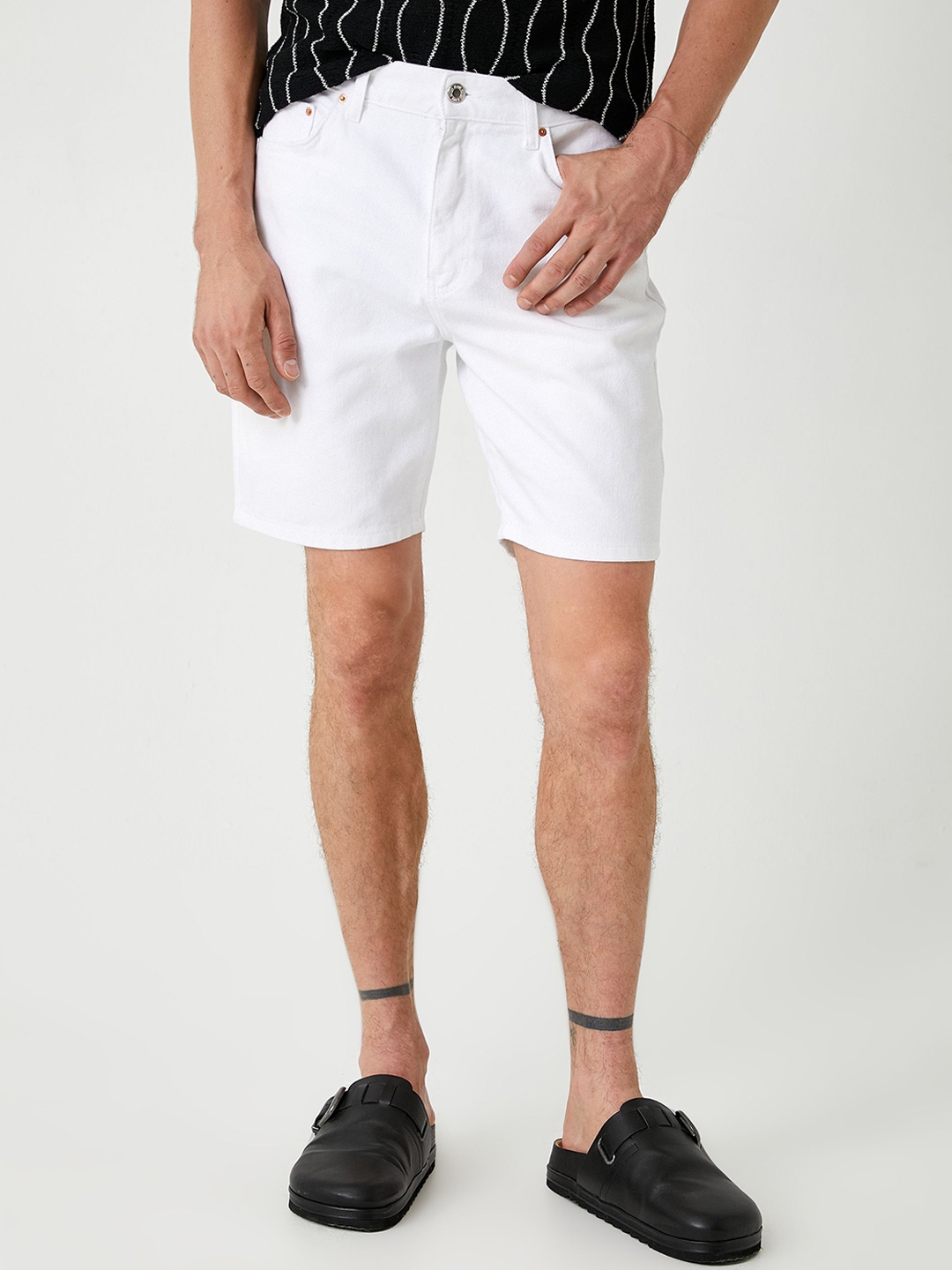 

Koton Men Slim Fit Shorts, White