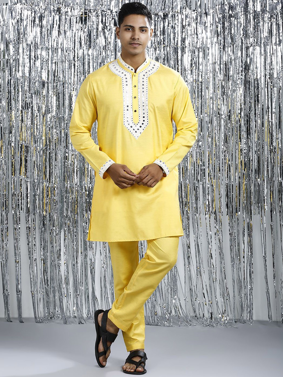 

Be Desi Men Floral Embroidered Regular Kurta with Pyjamas, Yellow