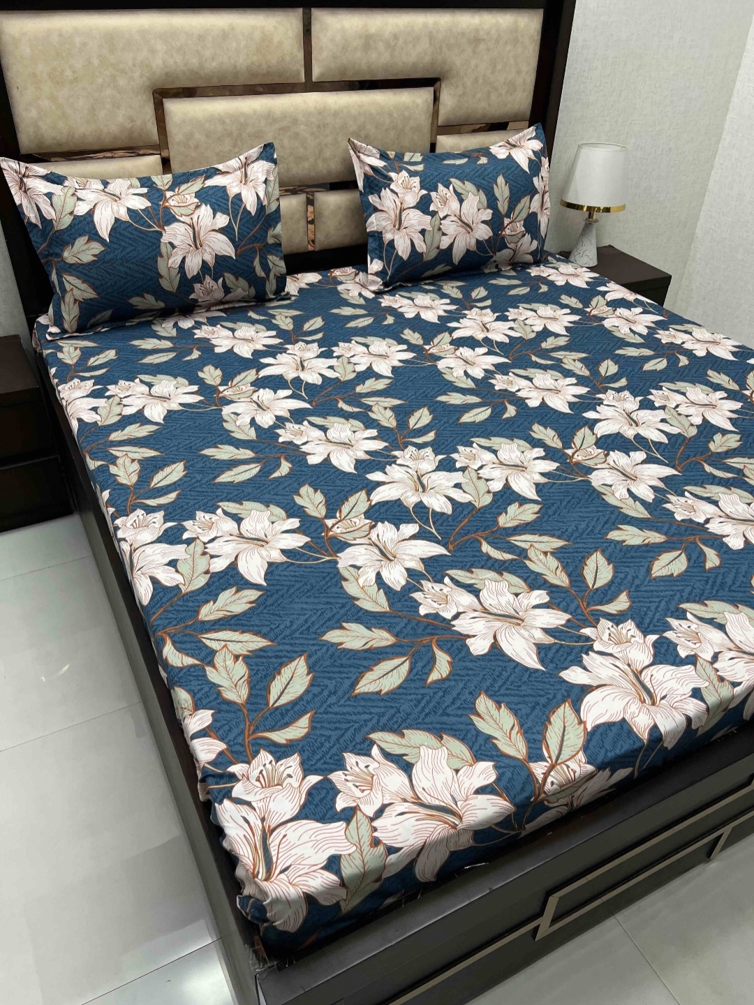 

Pure Decor White & Purple Floral 230 TC Cotton Double Queen Bedsheet With 2 Pillow Covers, Navy blue