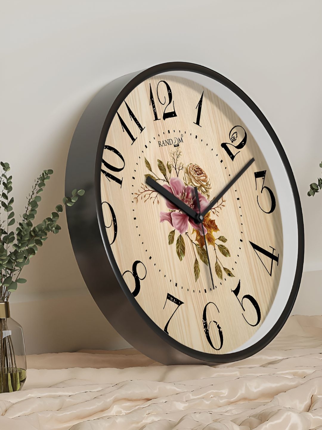 

RANDOM Printed Round Shaped Sweep Silent Movement Contemporary Wall Clock, Black