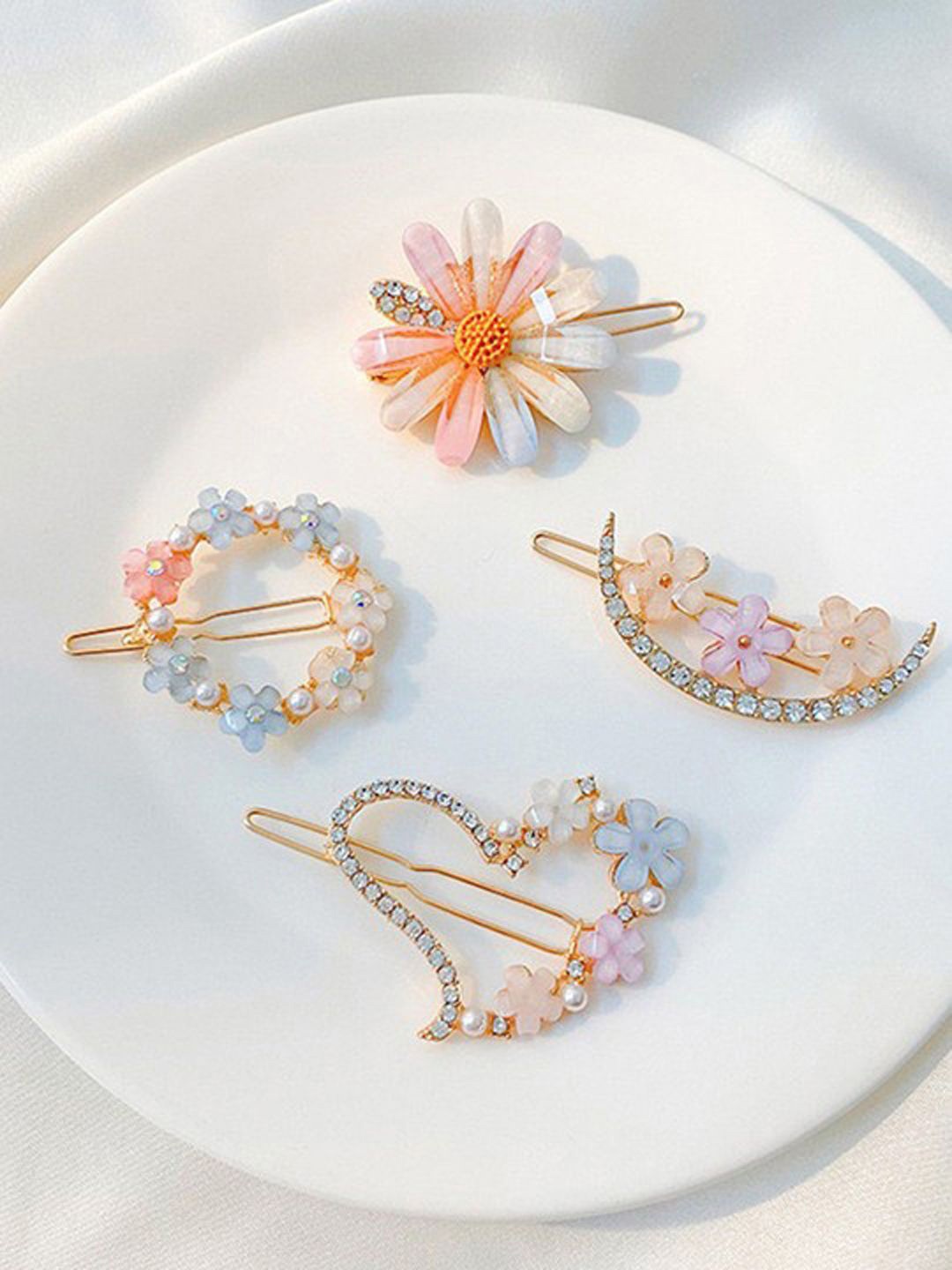 

Softwrap Women Set of 4 Embellished Claw Clip, Pink