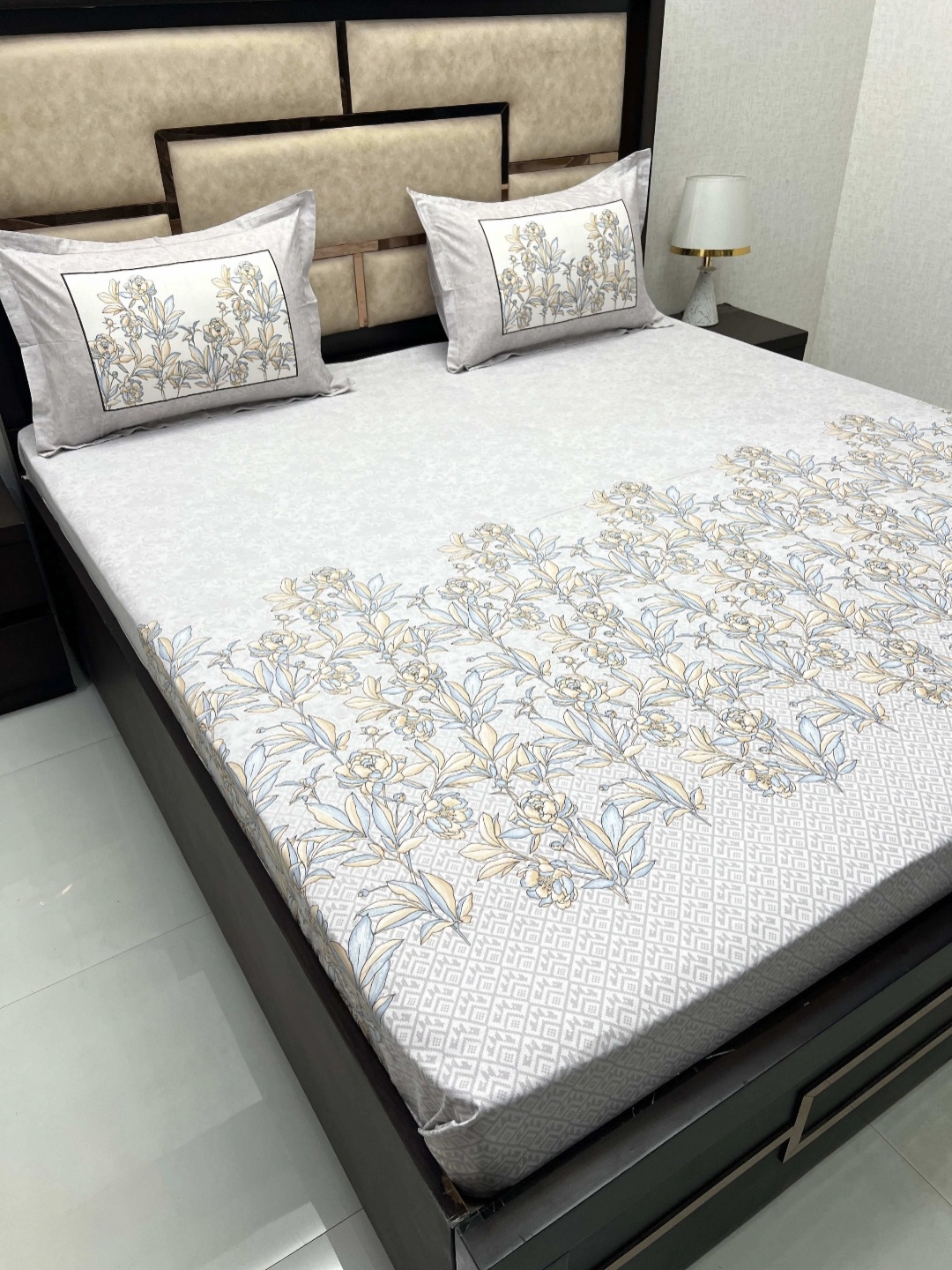 

Pure Decor Grey & Blue Floral 400 TC King Bedsheet with 2 Pillow Covers