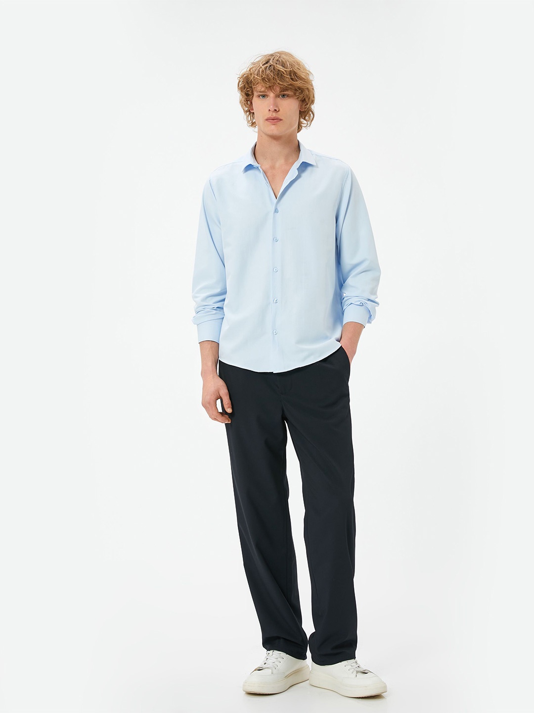 

Koton Men Slim Fit Opaque Casual Shirt, Blue