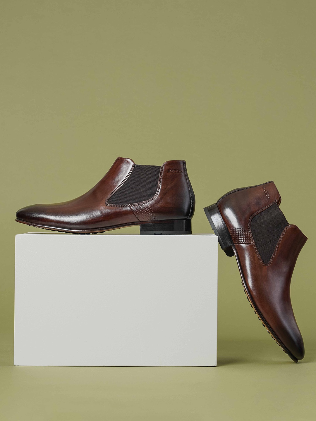 

Ruosh Men Leather Chelsea Boots, Brown